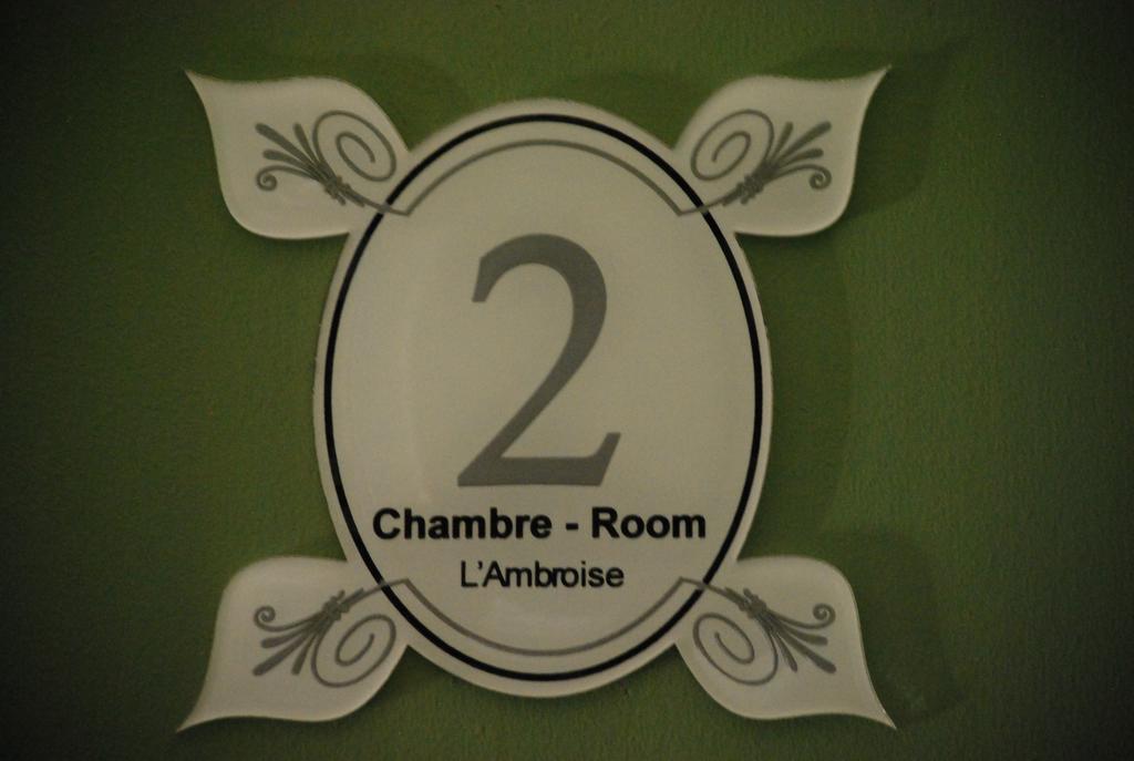 Chambre D'Hotes L'Ambroise Bed & Breakfast Troyes Exterior photo