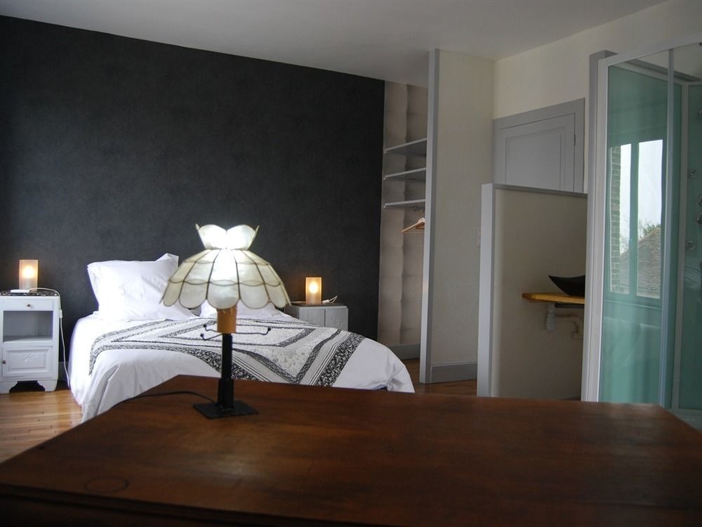 Chambre D'Hotes L'Ambroise Bed & Breakfast Troyes Exterior photo