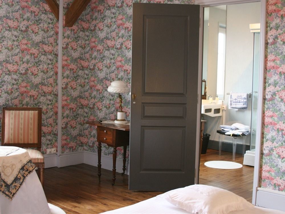 Chambre D'Hotes L'Ambroise Bed & Breakfast Troyes Exterior photo